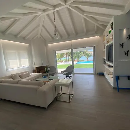 Villa Anthia Villa *