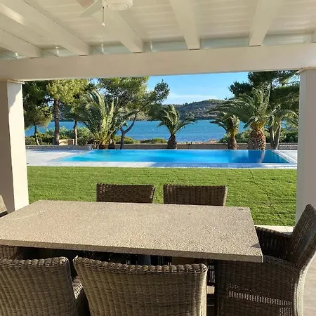 Villa Anthia *