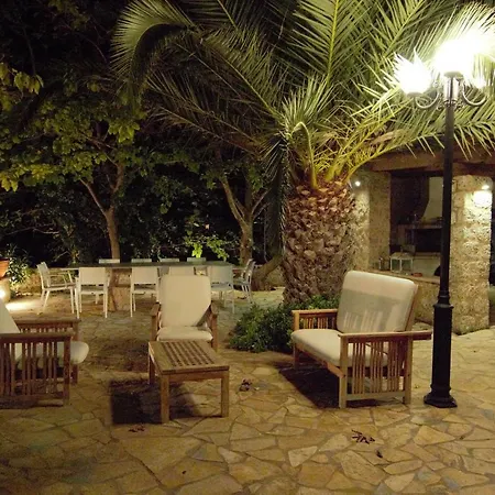 Villa Anthia Villa *